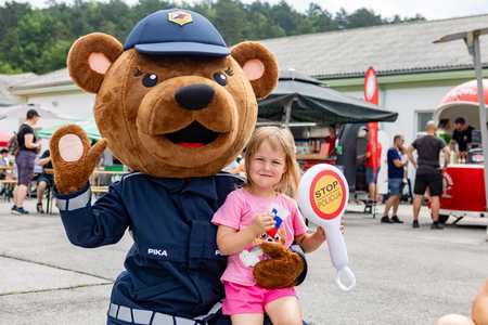Statična predstavitev Policije 5, foto Simon Avsec
